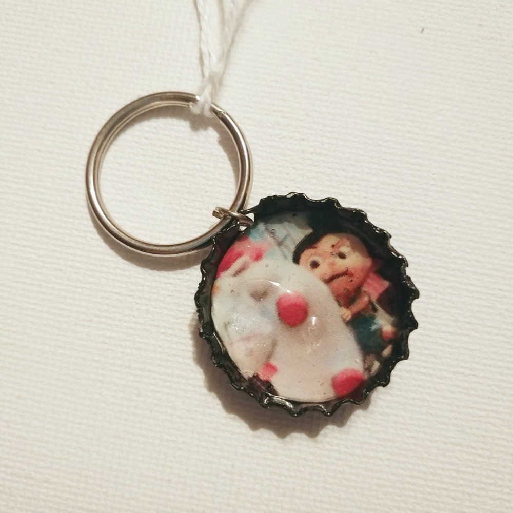 4/$15🌻 He’s So Fluffy! Bottlecap Keychain
